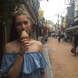 Meet your Posher, Abigail